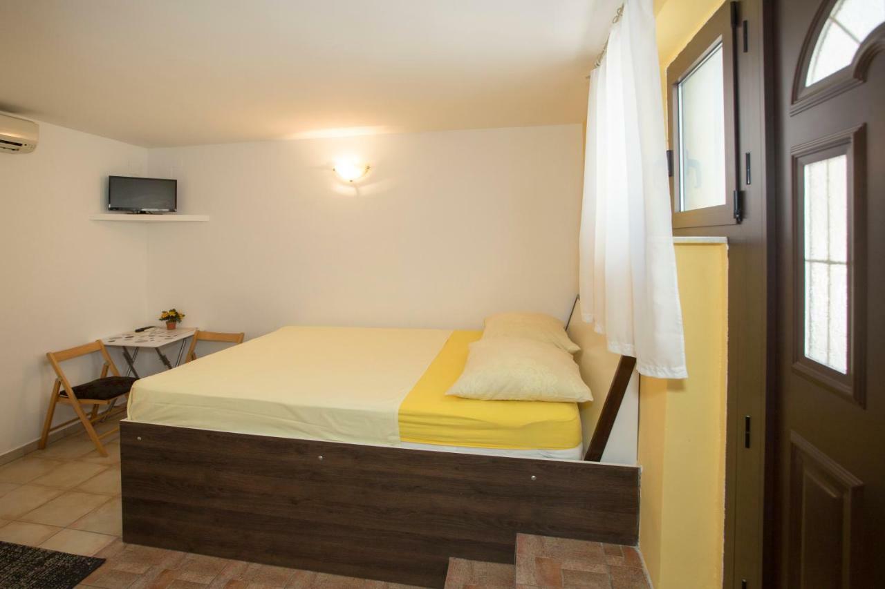 Room Dioklecijan Split Buitenkant foto